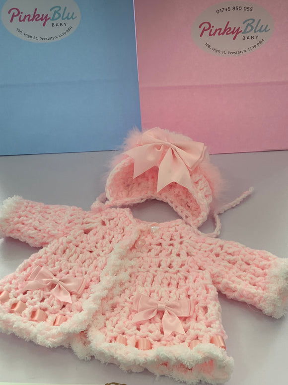 Crocheted cardigan and hat 05242292