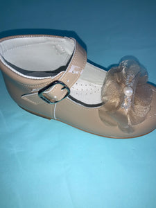 Andanines shoes in camel. 01231336