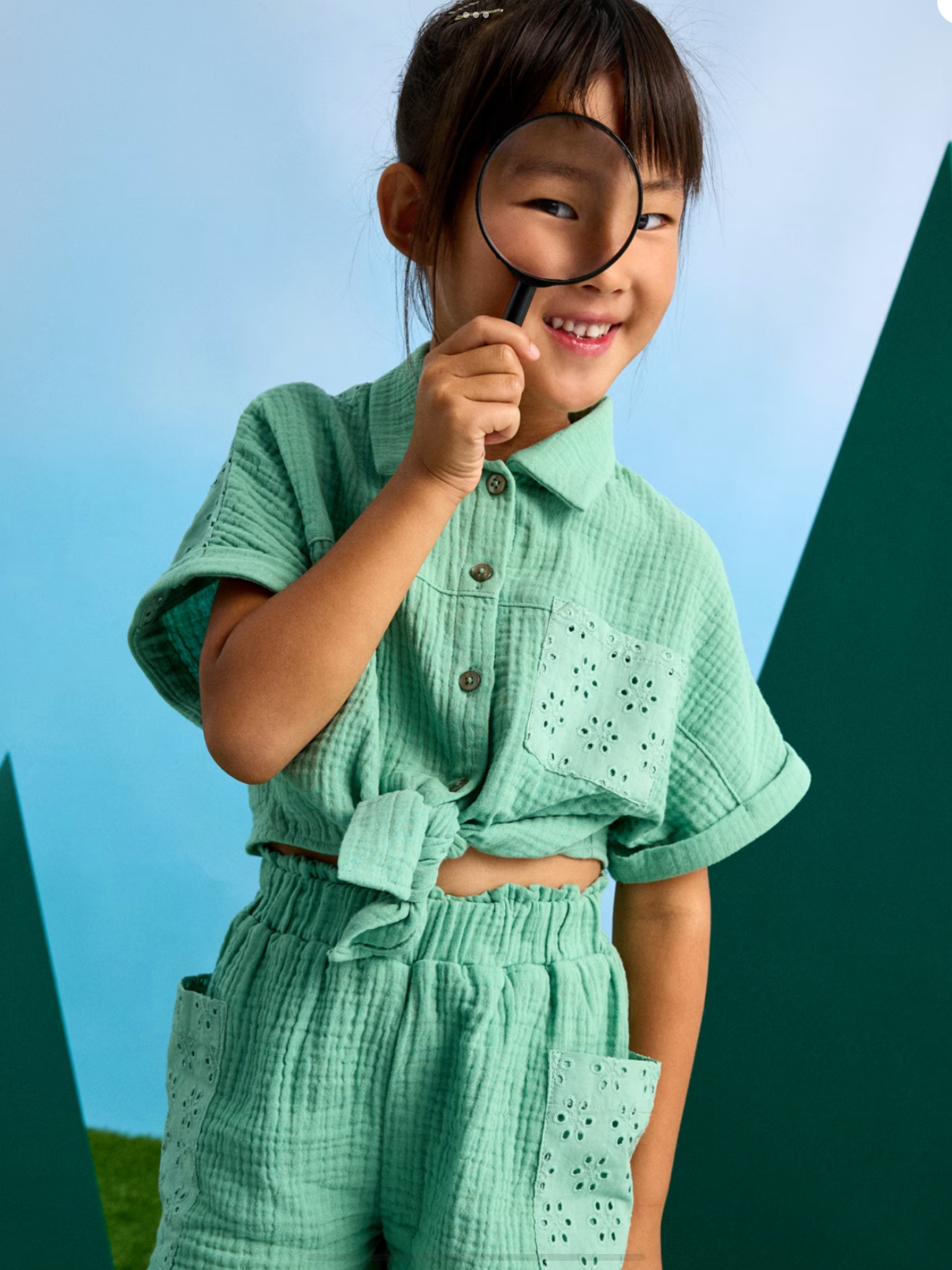 Girl openwork shorts and blouse set 0225176