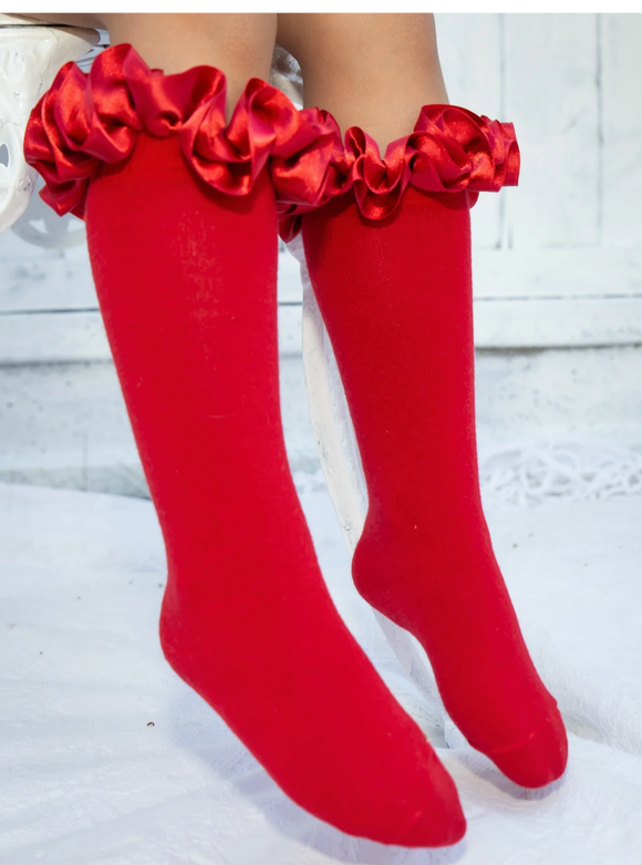 Red caramelo kids ruffle socks.   10231928