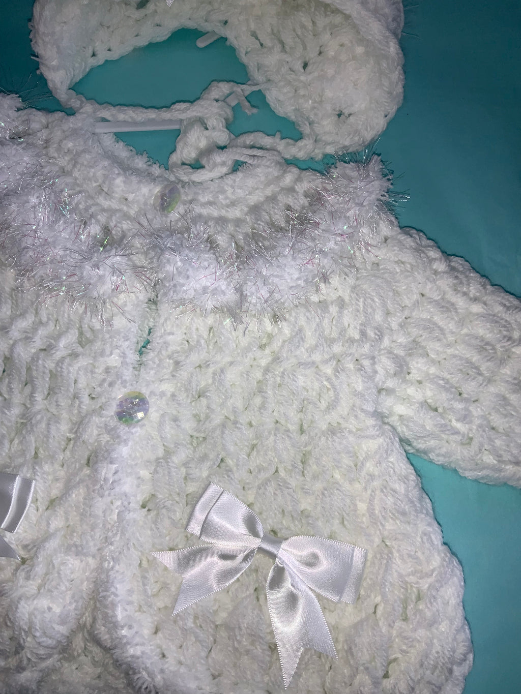 Crotched cardigan and bonnet 0926838