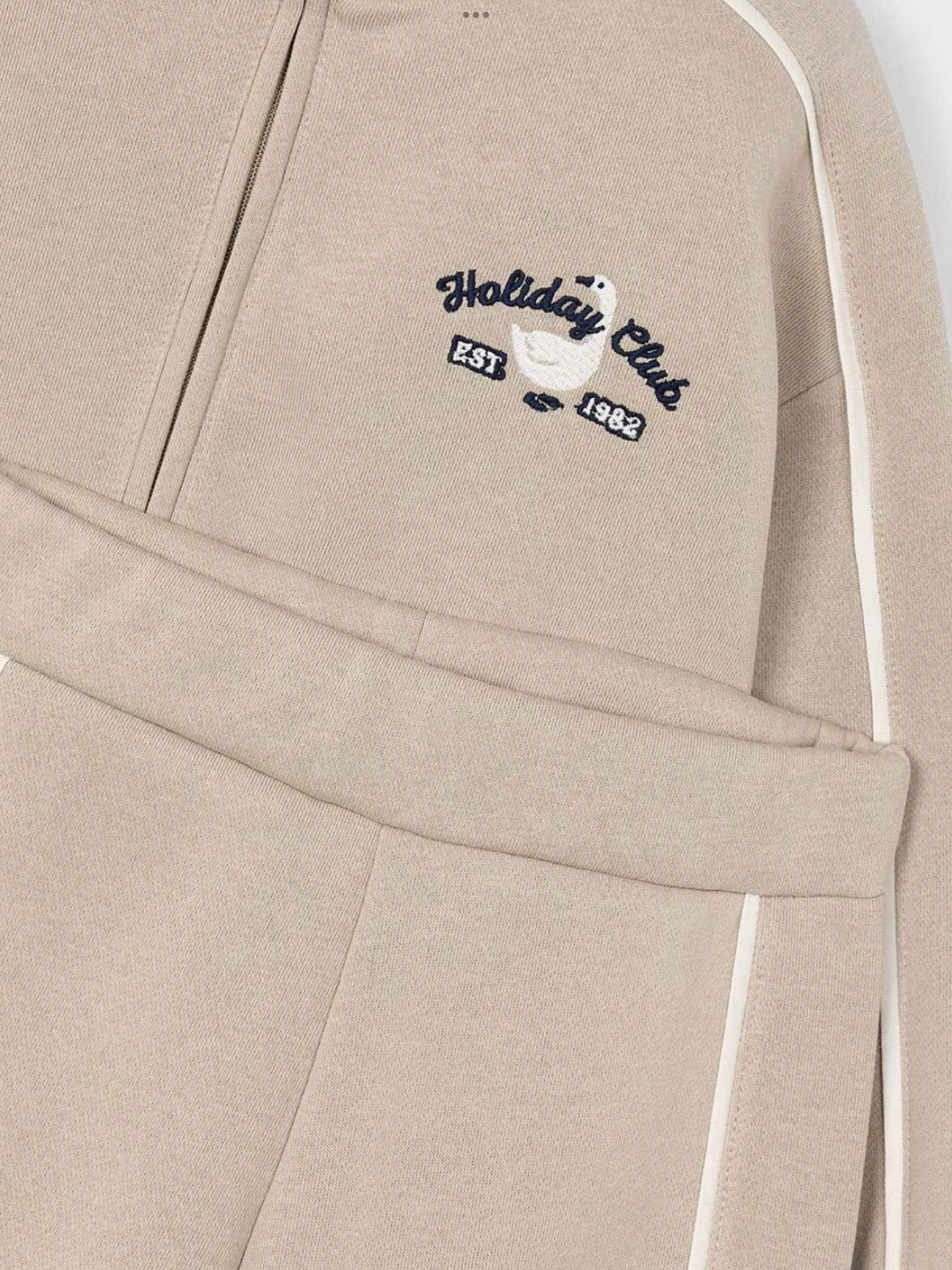 New season mayoral tracksuit 1025434