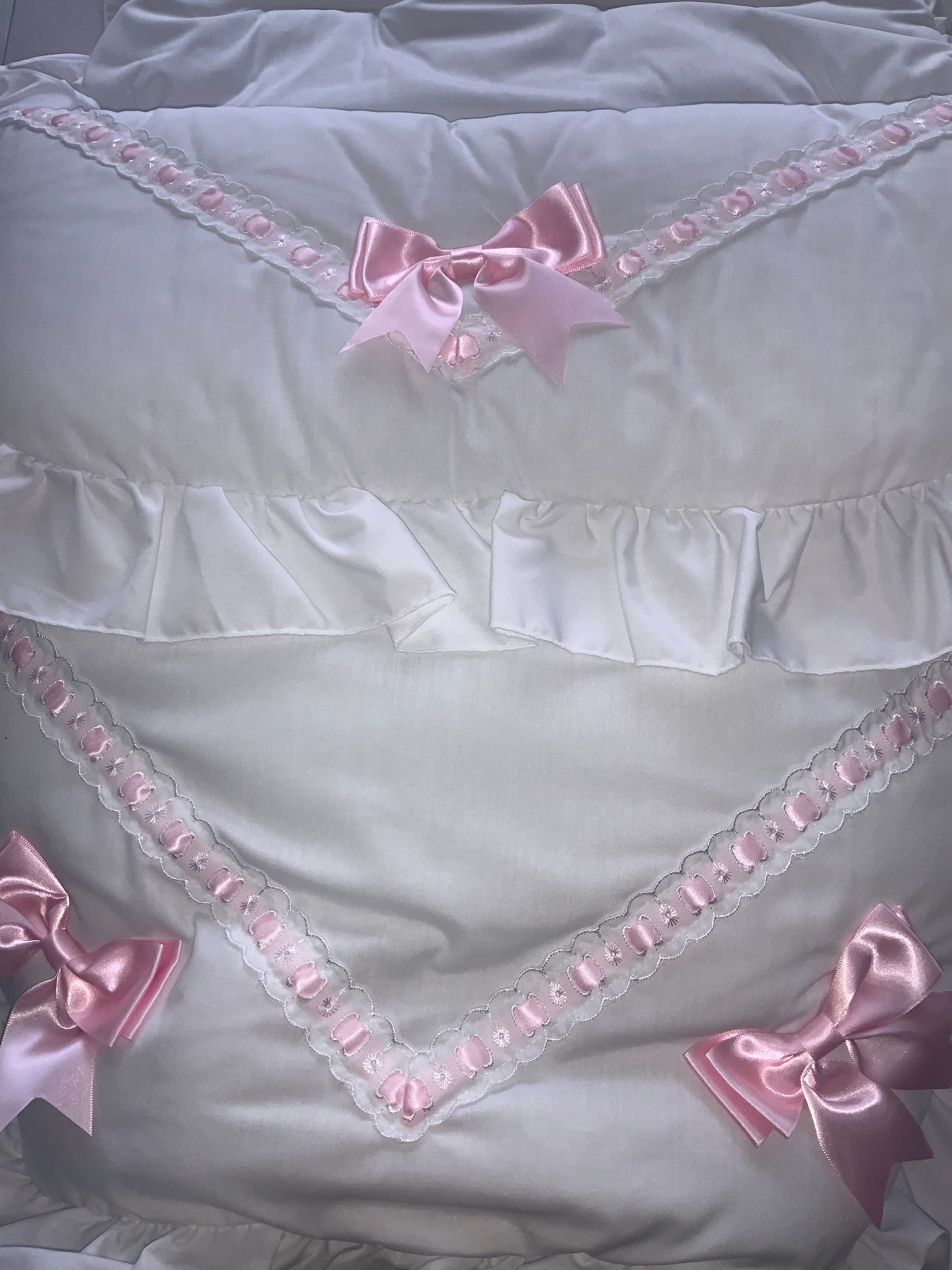 5 bow cosy toes 1024441