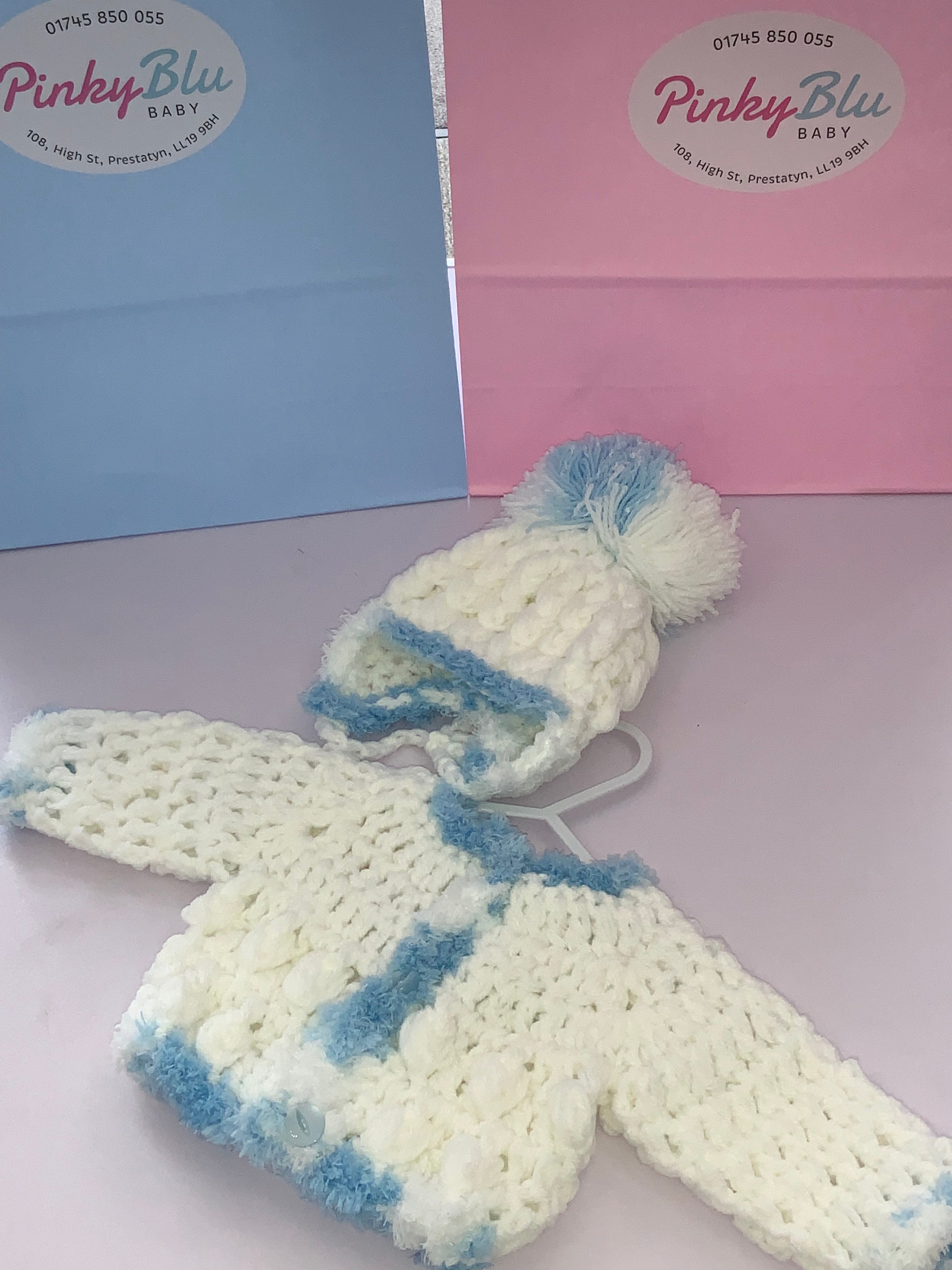 Crocheted cardigan 05242289