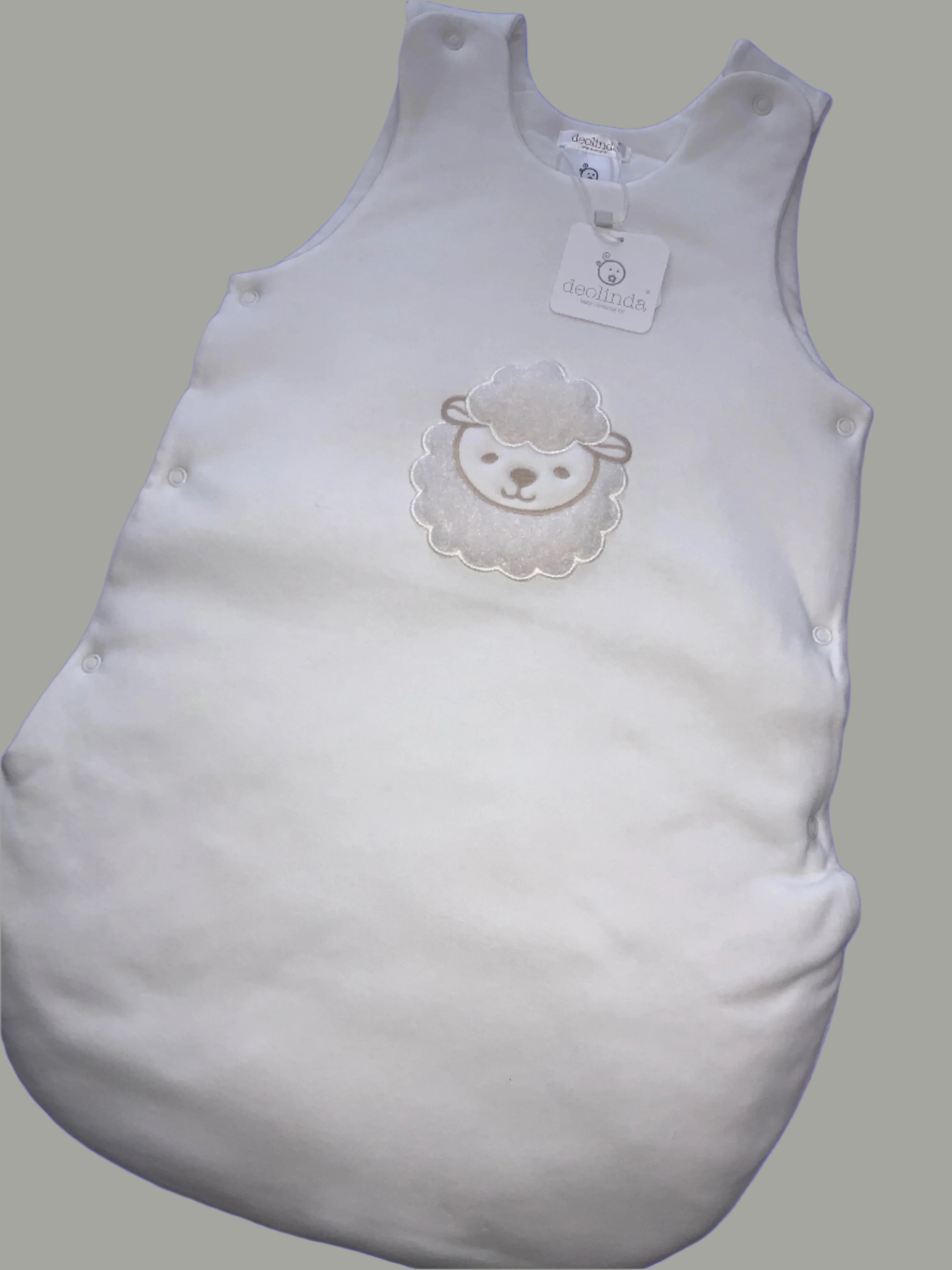 Deolinda nest 08242457