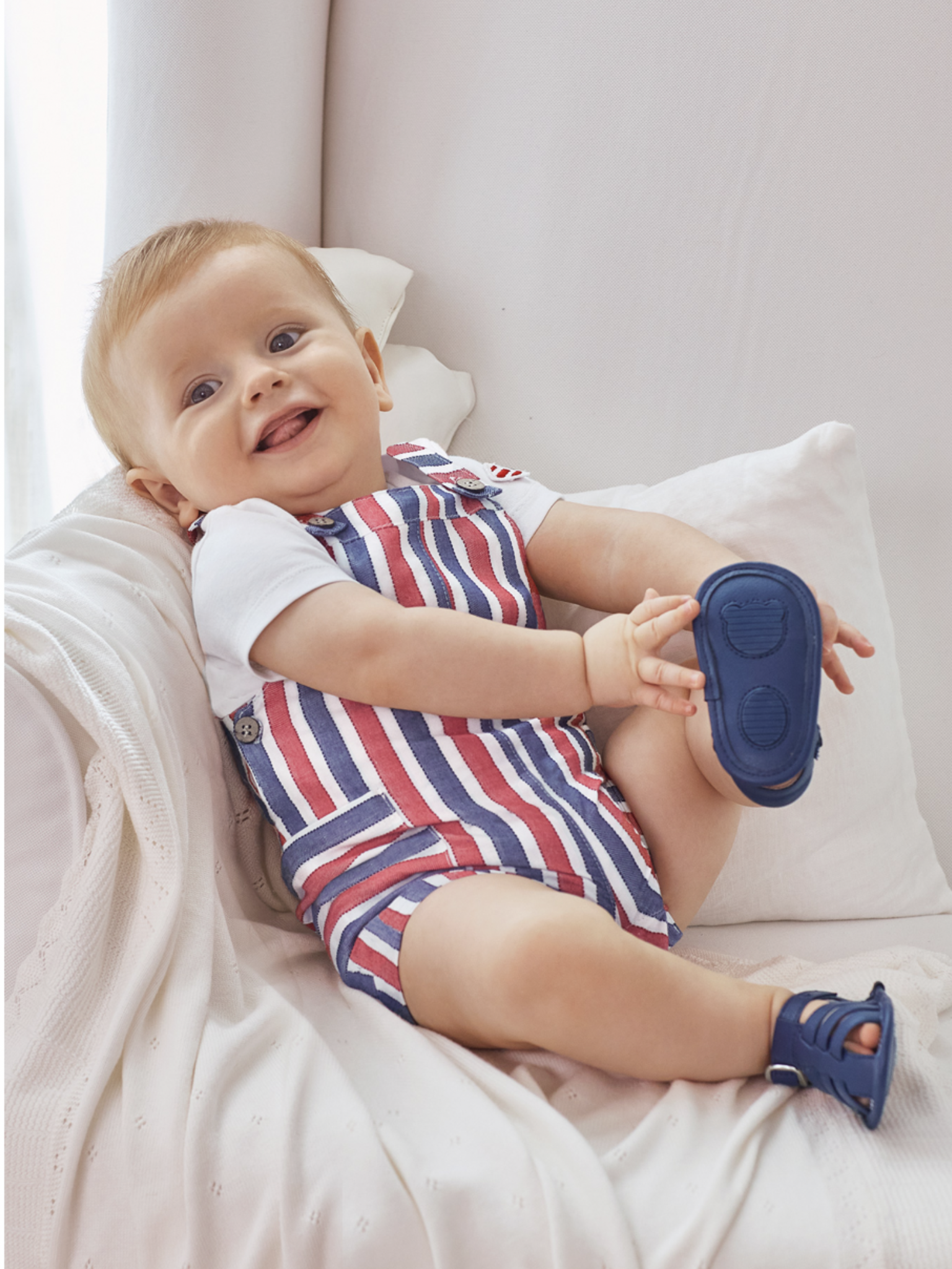 Mayoral dungaree set.            0222847