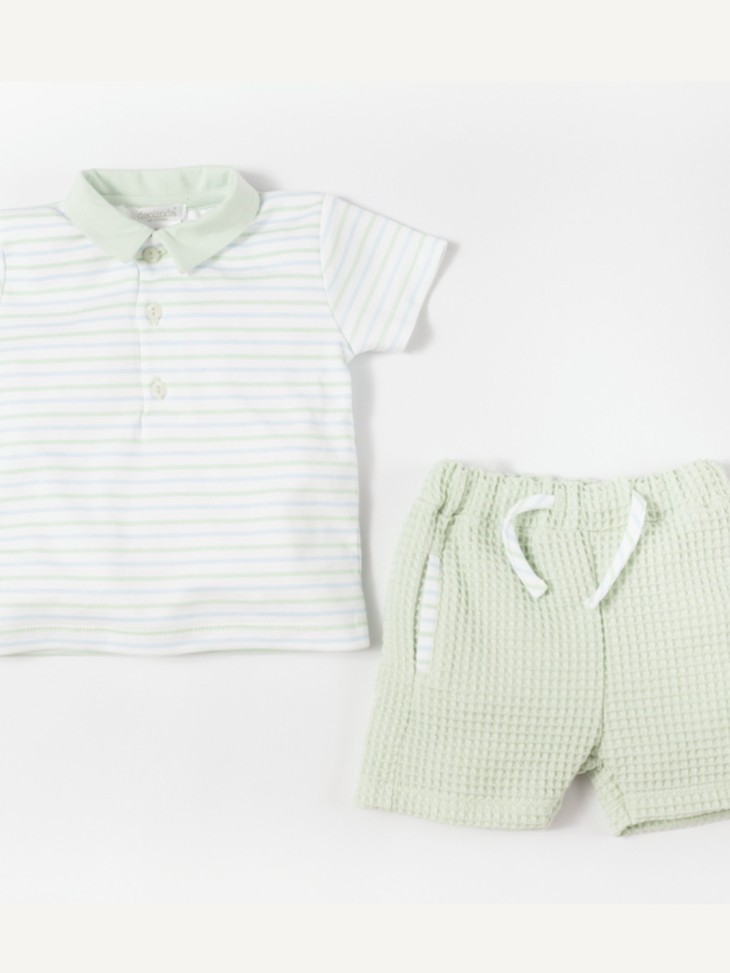 Deolinda boys set.        0222898