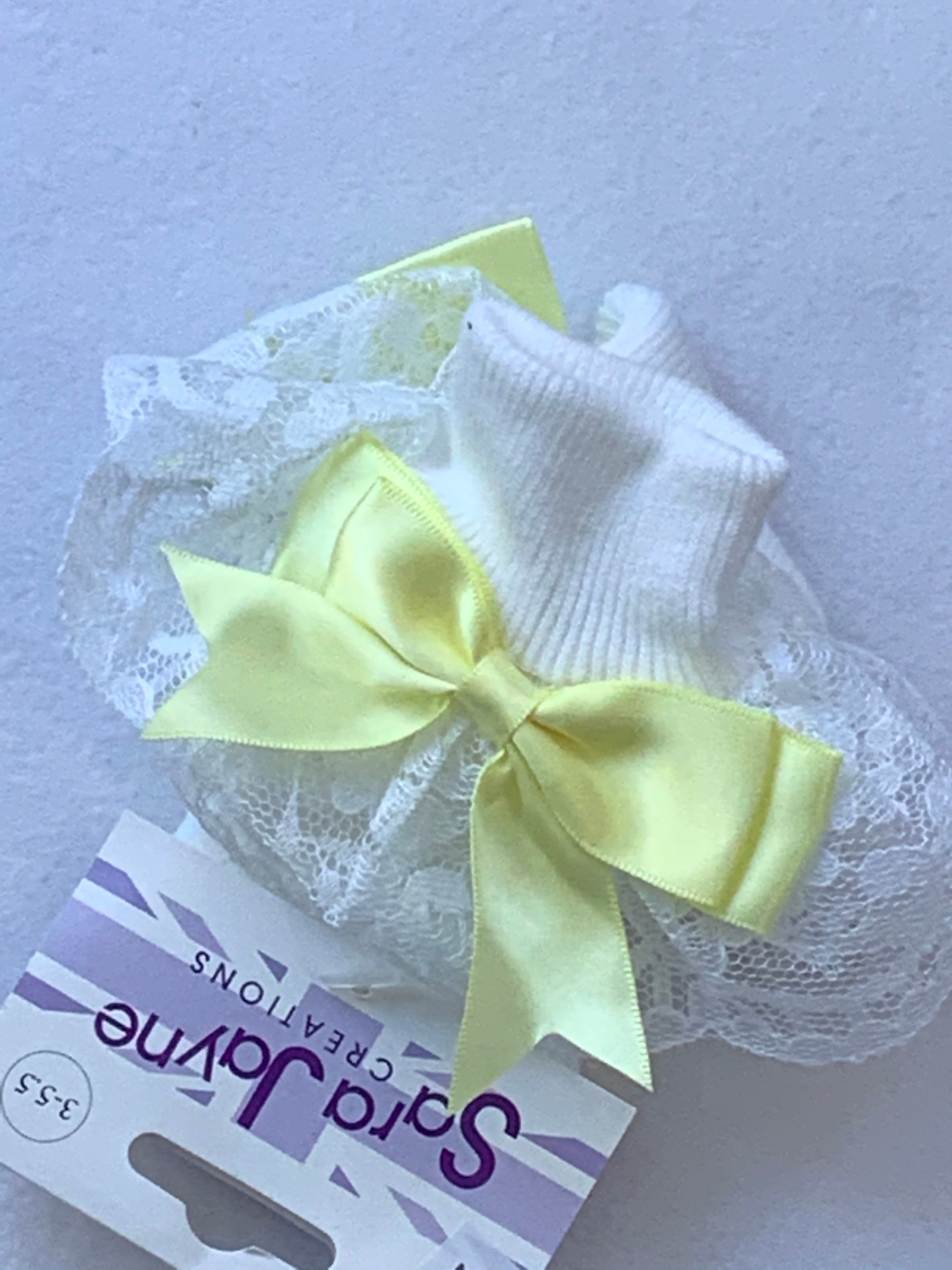 Frilly socks       S1