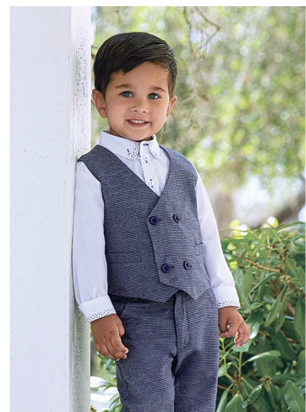 Boys trousers.  ....91