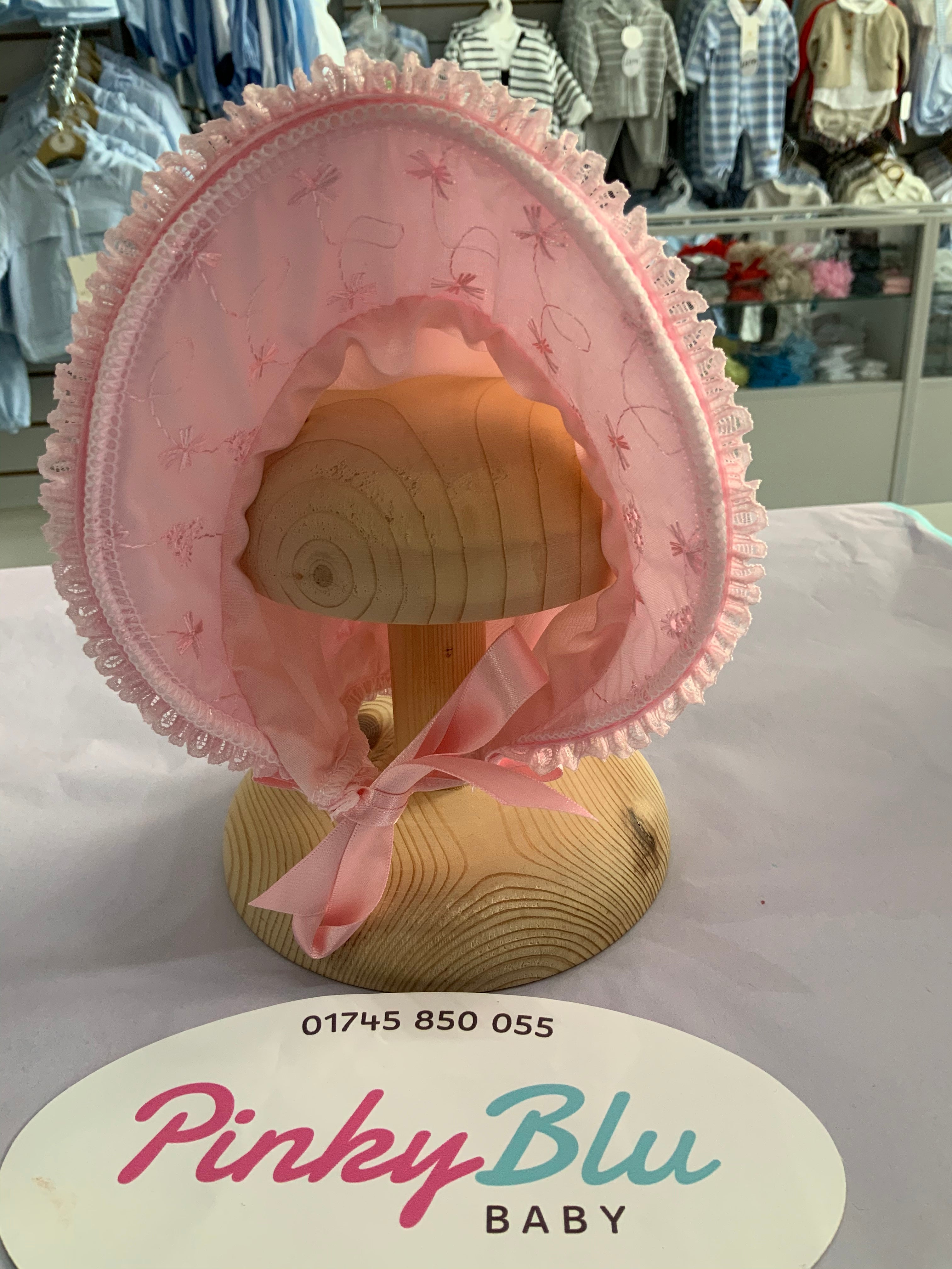 Girls sun bonnet         561