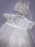 Girls christening dress.        250