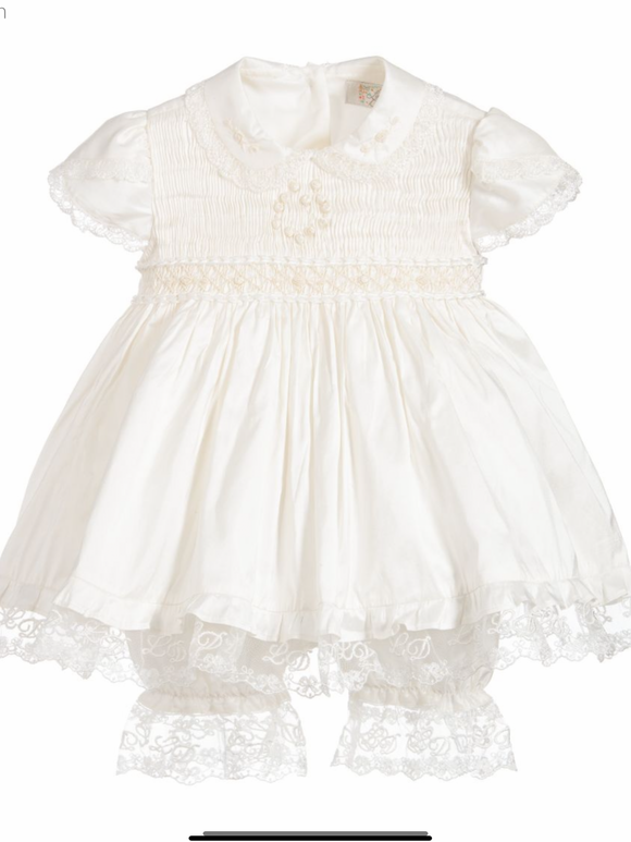 Christening dress.             0821474