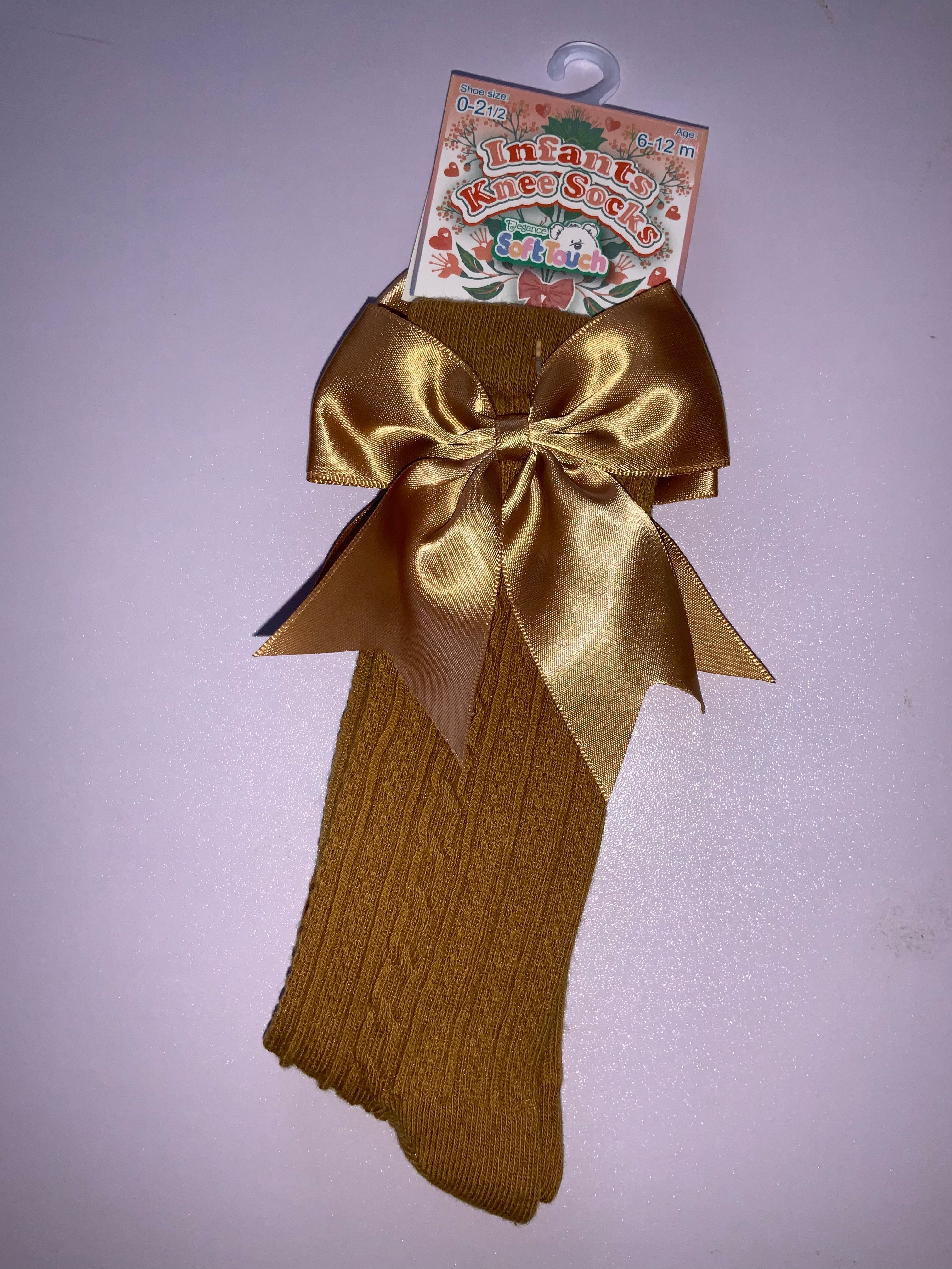 Long socks 18-24 mths.     Touch4