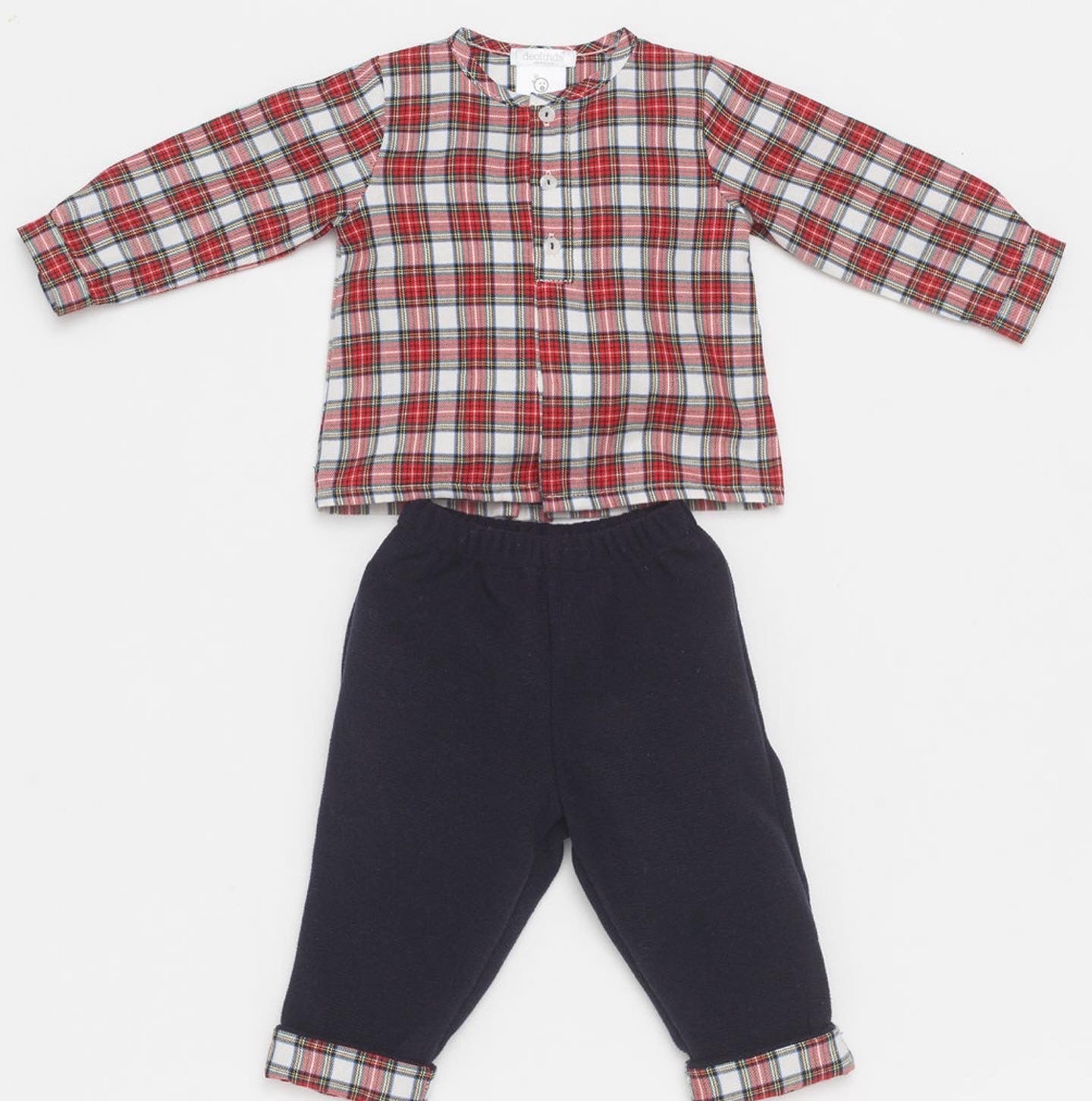 Deolinda boys set.     10221283