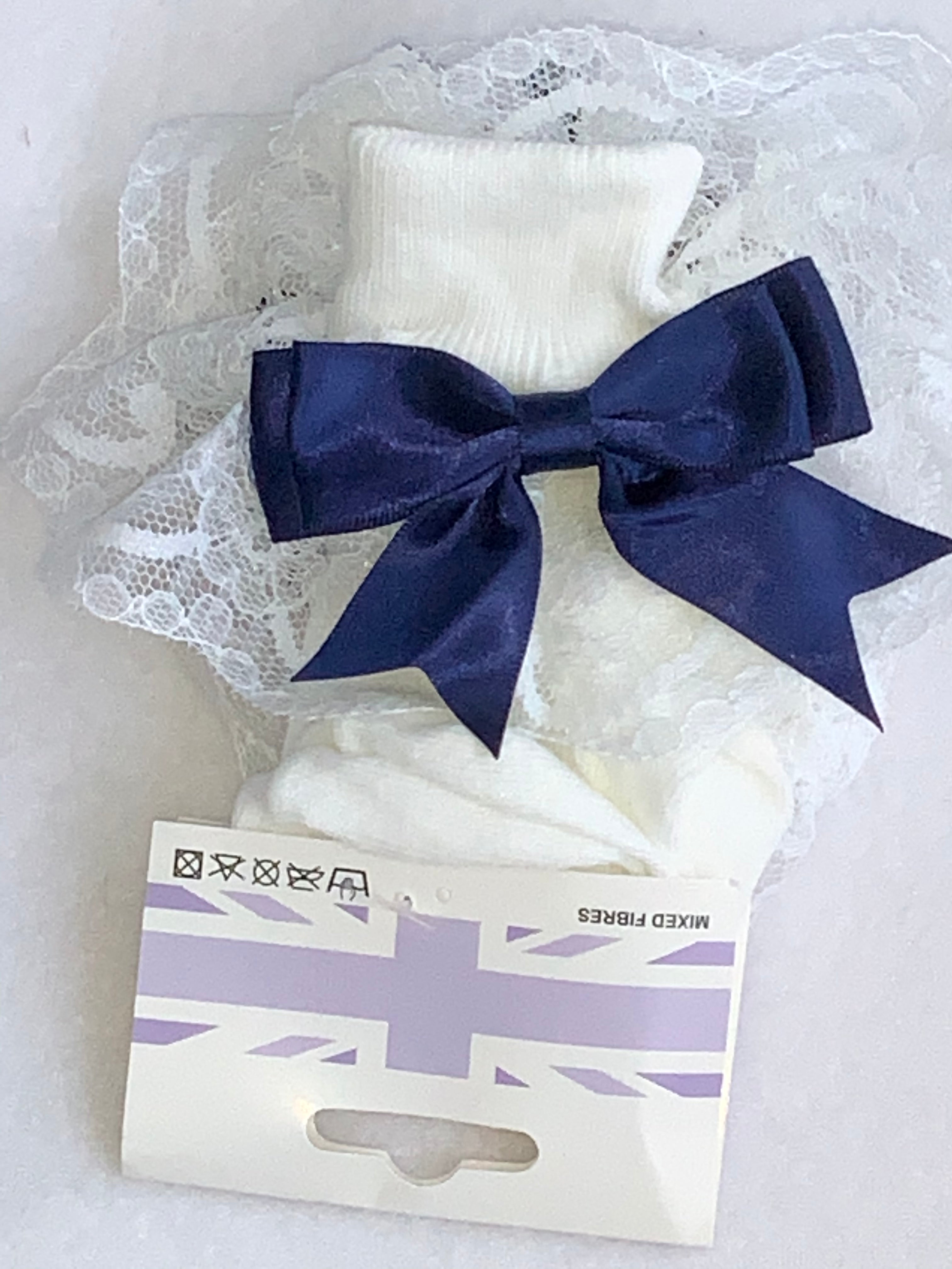 Girls frilly socks 💕💕        S2