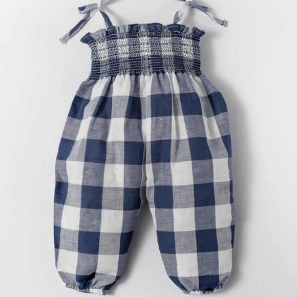 Deolinda strappy dungarees.    03221019