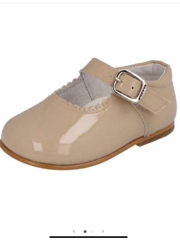 Andanines camel shoes   11221327